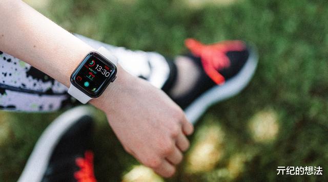 Apple Watch|苹果良心发现，Watch S6直降700元，44毫米版本低至2299元