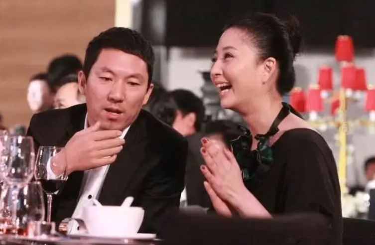 殷桃|43岁仍少女感十足的殷桃,经历坎坷的感情后,终成视后