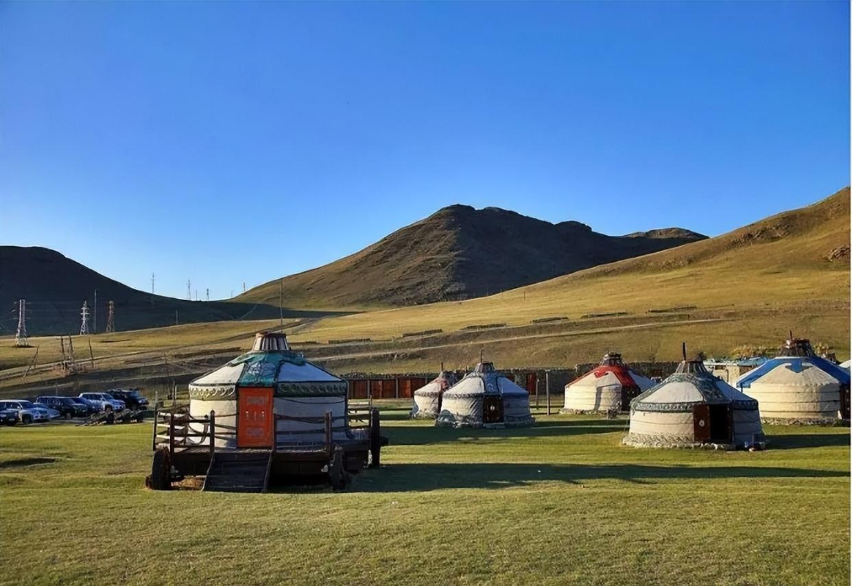 阿尔泰山|蒙古想要跟我国“置换”土地，面积超400平方公里，我们会答应吗