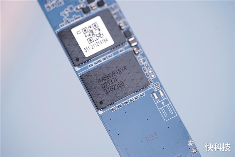 显卡|读取3.5GB/s！影驰星曜X4 1TB SSD评测：性能、性价比全都有