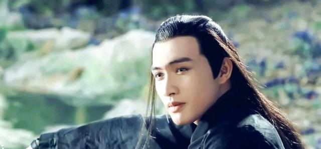 金晨|《三生三世》玄女为离镜生下病儿却能救活，是她痴情的缘故吗