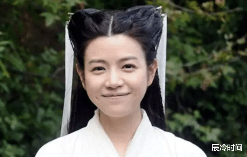 周冬雨|长得一副丫鬟相,硬演第一美女,这些女星们都栽了