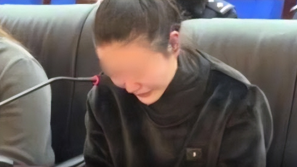 2019年,富家女,驾驶玛莎拉蒂:造成事故导致2人死亡