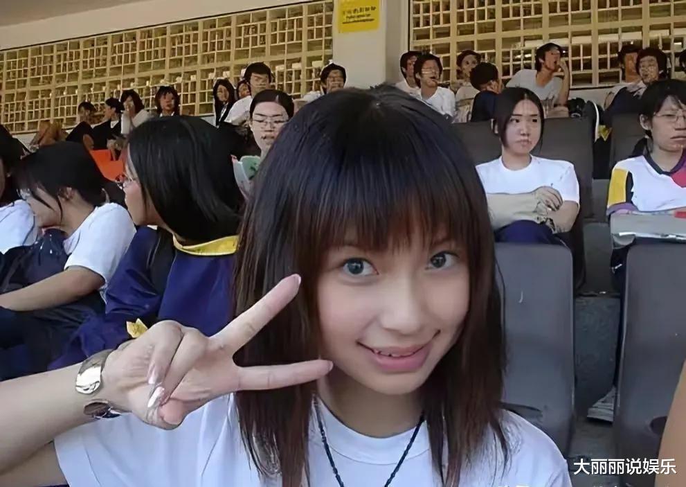 明星 那些出道前后大变脸的明星，最后一位堪称“换人”