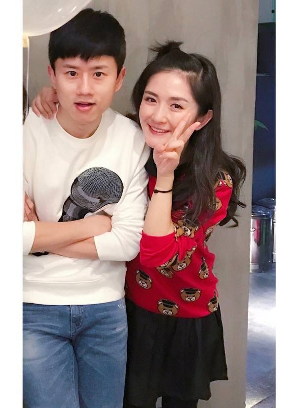 谢娜|41岁谢娜为老公张杰庆生！相识16年结婚11年，系女方主动追求男方