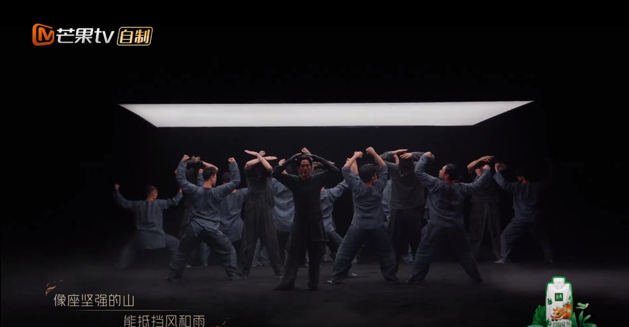 陈小春|《披荆斩棘2》五公人气洗牌:陈小春首夺第1,最大黑马超越任贤齐