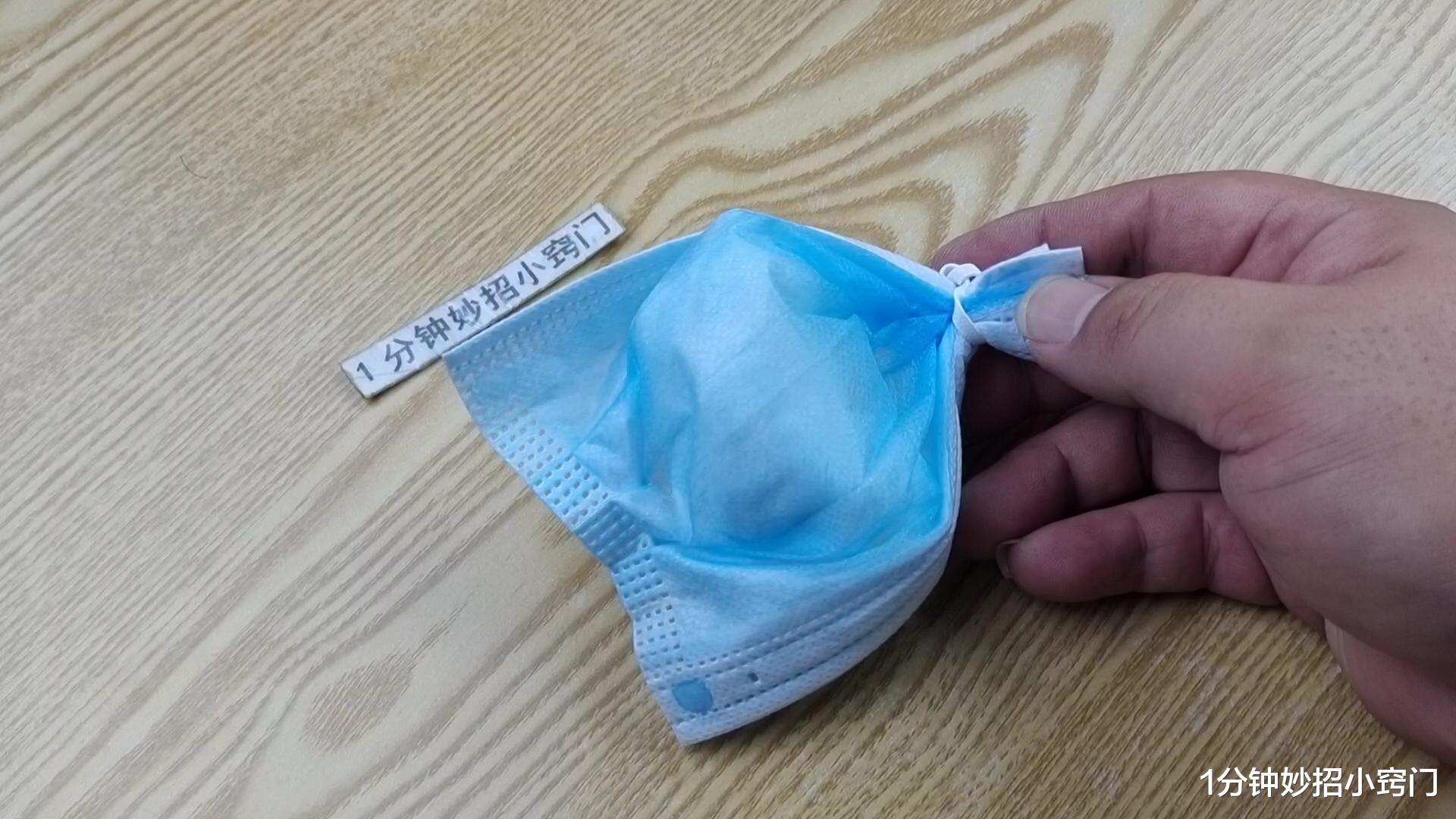 今天才知道,在冰箱里放一个口罩,一年能节省好多钱,快回家试试