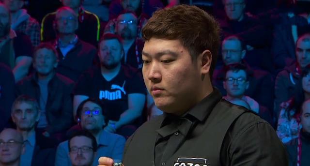 颜丙涛|颜丙涛2-4输球，将正式掉出top16。威尔士公开赛中国选手只剩一人