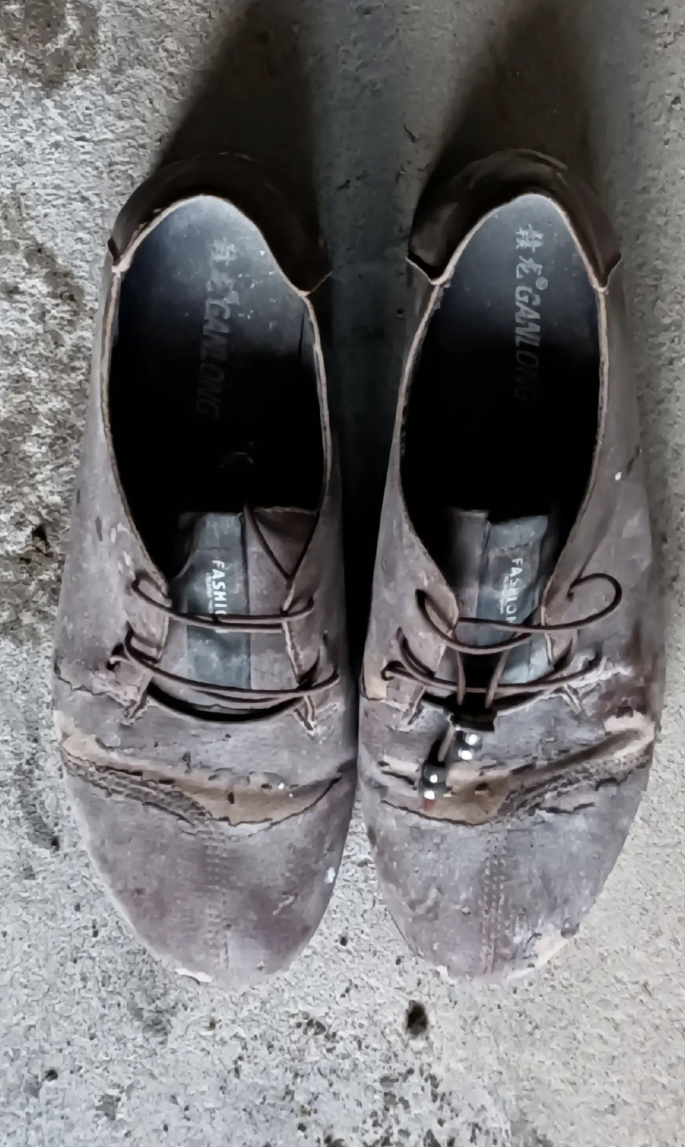 李佳琦|胡鑫宇失踪第40天，胡妈妈鞋子都走烂了，深夜哭诉好心酸