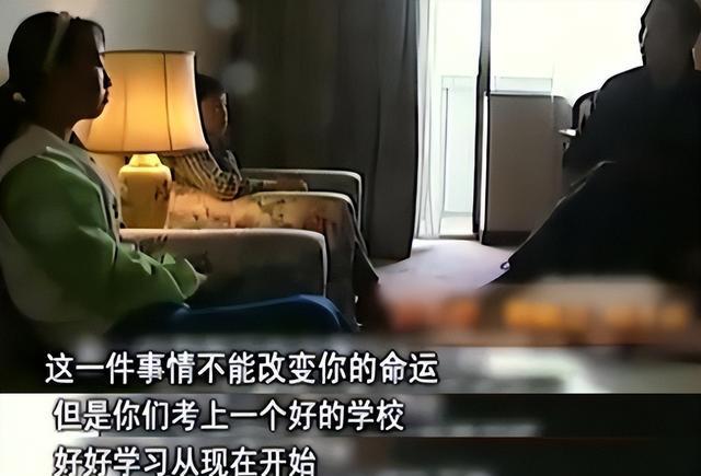 魏敏芝|爆红时被张艺谋劝退娱圈，后转身嫁给美籍华人的魏敏芝，怎样了