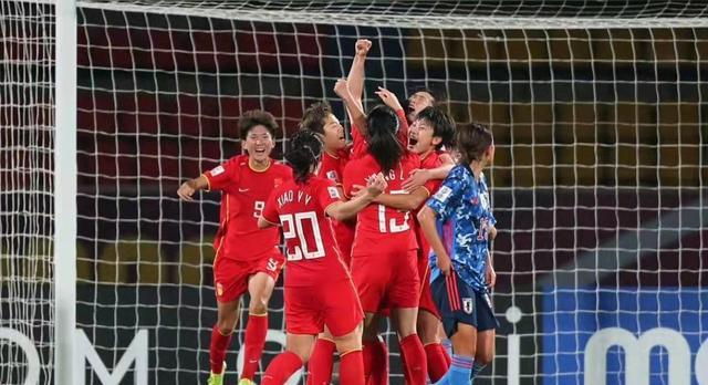 日本队|中国女足战胜日本第二天，李霄鹏做决定，足协开会将淘汰最大水货
