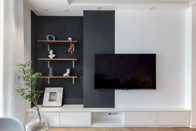 她家装修不奢华，却处处流露着高级感，光一个客厅就把我迷住了！