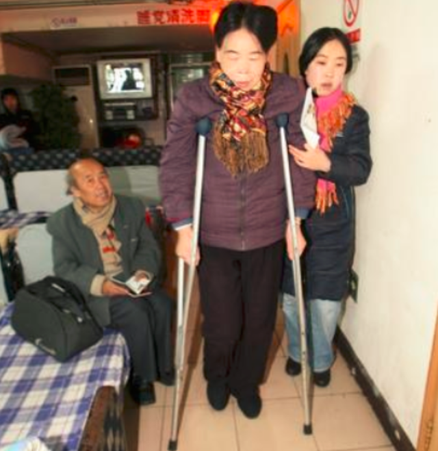 杨丽娟|杨丽娟：卖肾卖房追星刘德华，如今后悔已晚，毁了自己一辈子