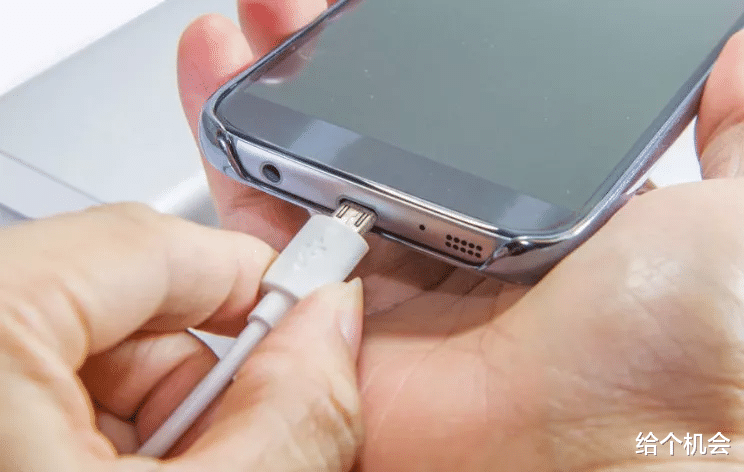 |改掉这些使用手机的不良习惯,让手机健康用上3年,还比别人新!