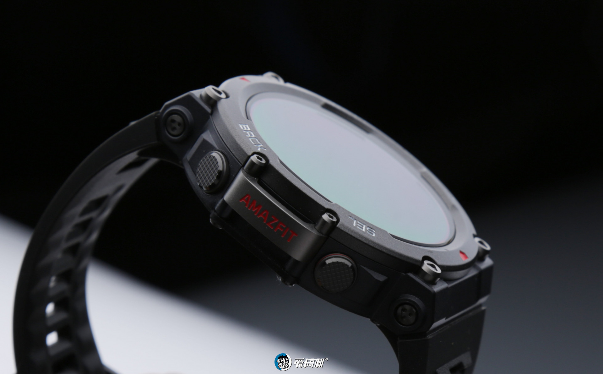 日产GT-R|更强更精致，Amazfit跃我T-Rex 2户外智能手表体验