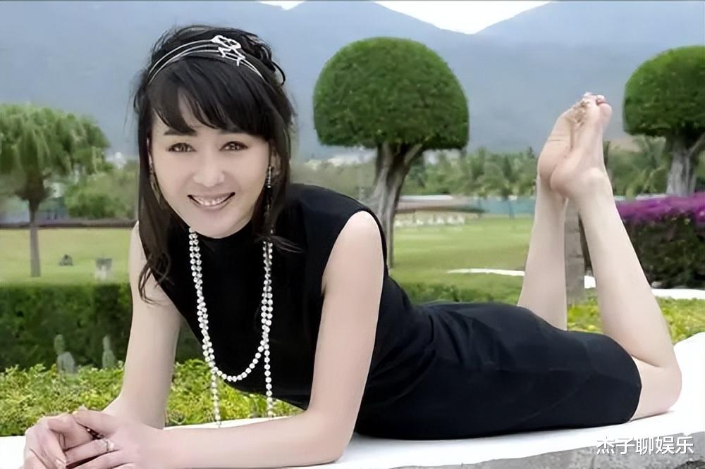 倪妮|演员李琳:一婚嫁导演遭家暴,二婚嫁世界冠军,如今过得怎么样?