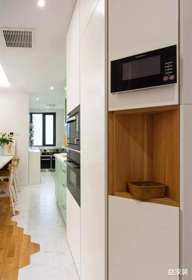 80㎡的家,坚持不买沙发不做电视墙,太实用了!完工等于多间房