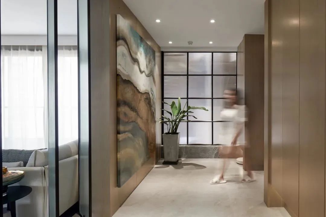 145㎡房子装修成现代轻奢，书房还带隐形床，看完直呼想住！