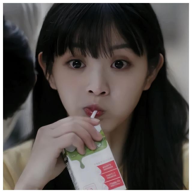 明星|长相与身高不匹配的明星，看脸是一米五甜妹，实际高个儿长腿