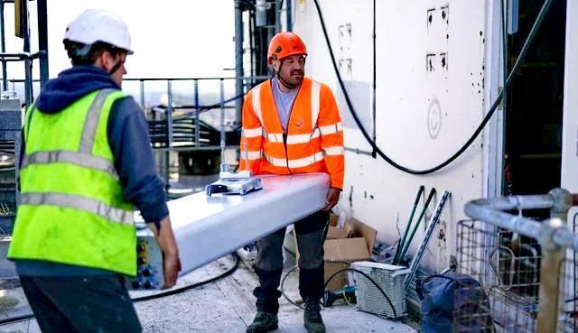 Uber|该来的还是来了！华为设备被全面拆除，任正非态度非常强硬