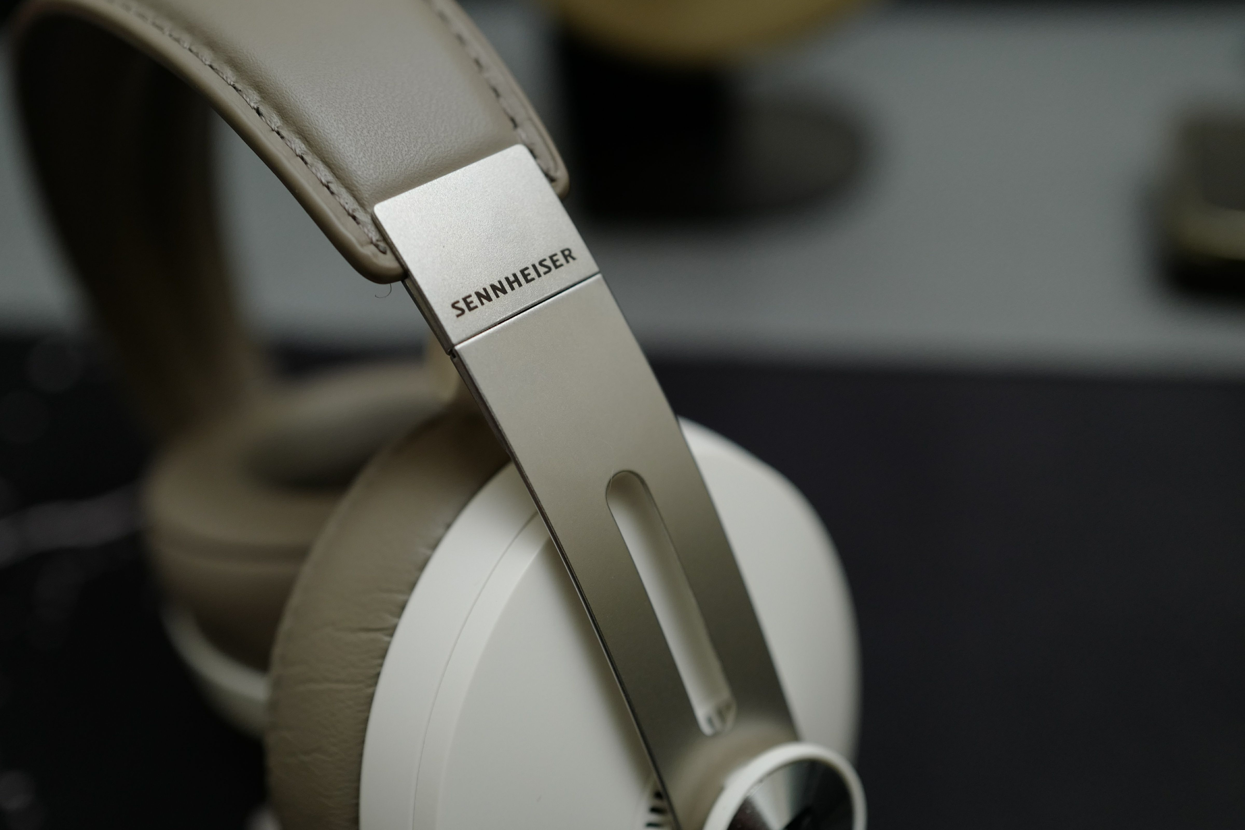 耳机|索尼、森海、ag、声阔4款降噪耳机对比,结果我裂开了