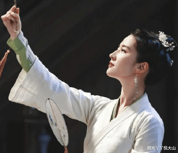 赵盼儿|梦华录：果断拒绝暧昧的赵盼儿，才真正砸中了顾千帆的心！