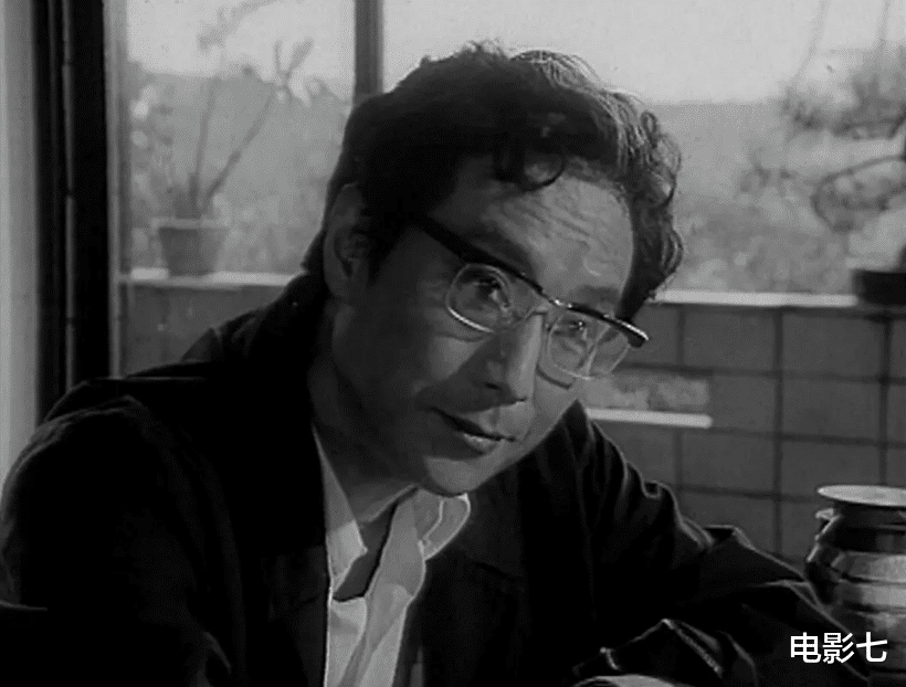 警察|42年前,票房轻松过亿,首部国产侦探悬疑片,原型案件曾轰动一时
