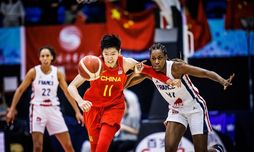 黄思静|黄思静狂砍30分7板6助，从奥运会“罪人”到世预赛赛区MVP