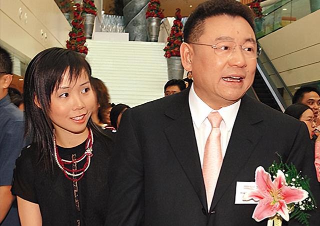 刘銮雄|花千万为李嘉欣买豪宅,将公司交给甘比,刘銮雄最爱的或是吕丽君
