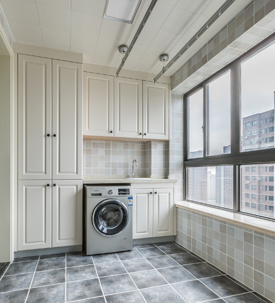 要我说，这才是阳台该有的样子！晾晒休闲两不误，1㎡也不会浪费