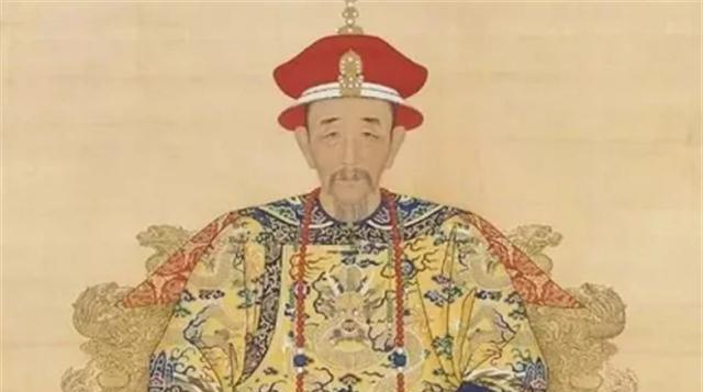乾隆 乾隆出巡路边吃瓜，对瓜农赞不绝口，为何转头却吩咐侍卫：杀了他