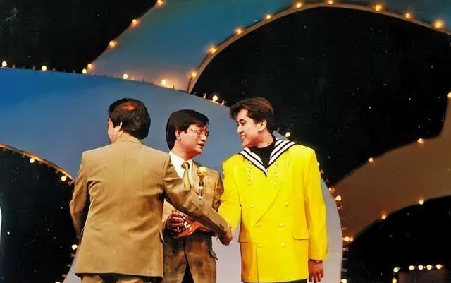 毛宁|“过气歌王”现状：有人跑商演，有人查无此人，一地的辛酸和尴尬