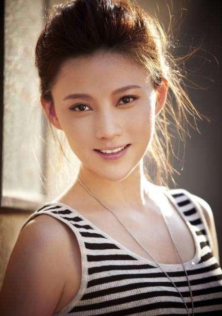演员聂鑫:车祸后父母跪求医药费,坚持一年去世,父母痛苦至今