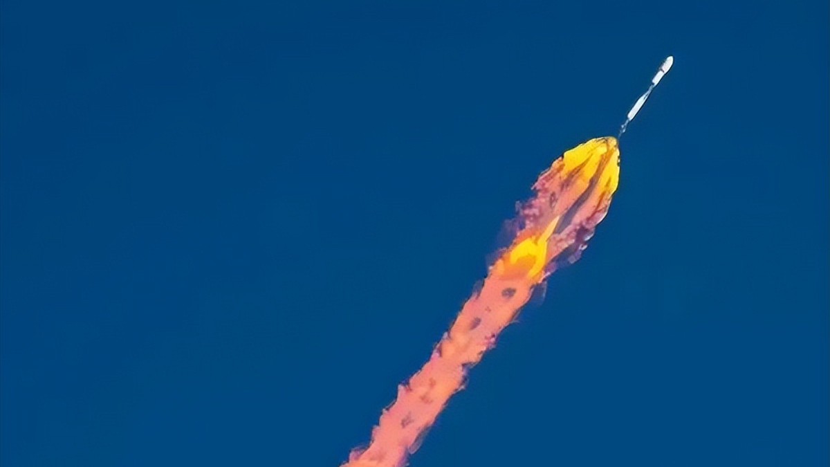 15手火箭送114颗卫星上天，SpaceX新年首发，这也能团购和拼车？