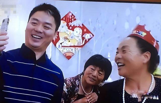 金莎|8位感染的名人:张兰病中直播,刘强东86岁母亲中招,金莎惹争议