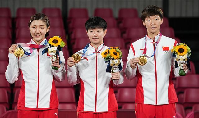孙颖莎|孙颖莎成票王！600万票成人气王，力压王曼昱拿到第一！