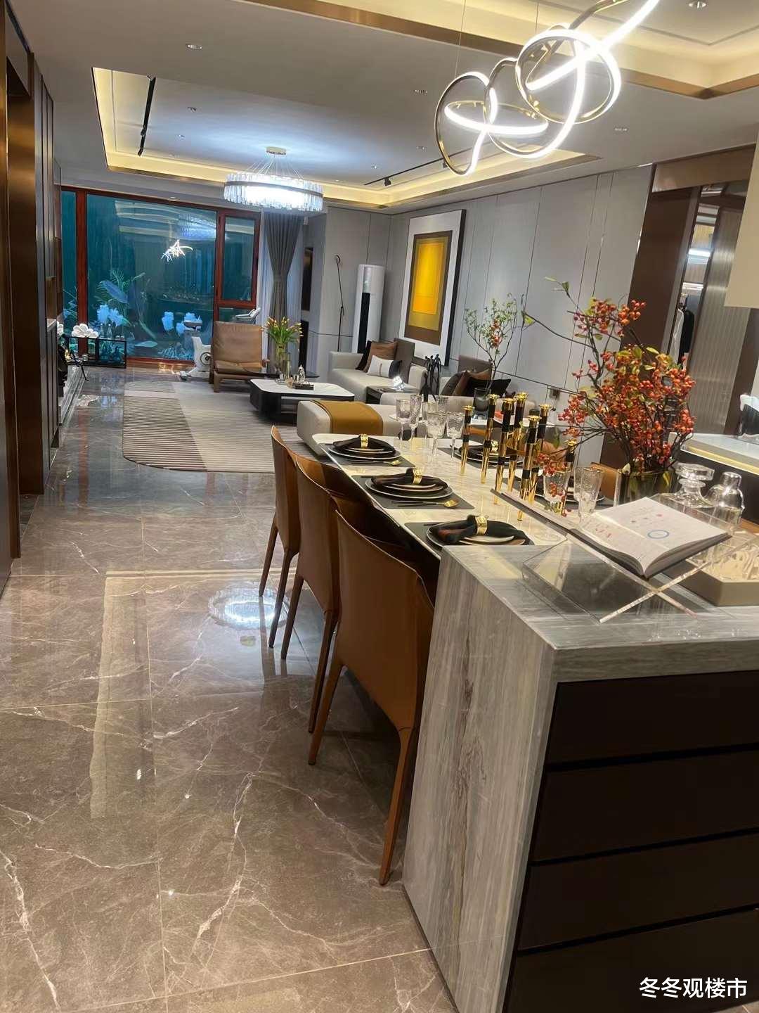 保定|保定楼市：摆在玉兰苑业主面前的两个选择，是换房还是退房？