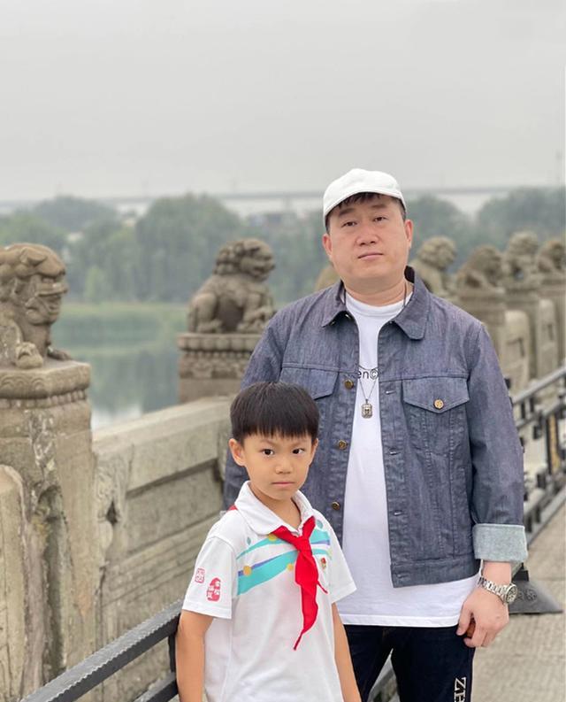 张鹤伦|德云社张鹤伦发文，晒出在老家游玩的照片，因打错字引发热议