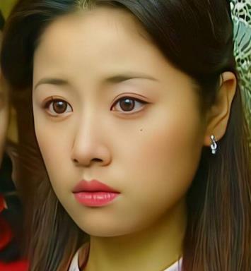 鞠婧祎|林心如向赵某发出邀请，她俩友情会升温还是降温？且看鞠婧祎一位资深粉丝的分析