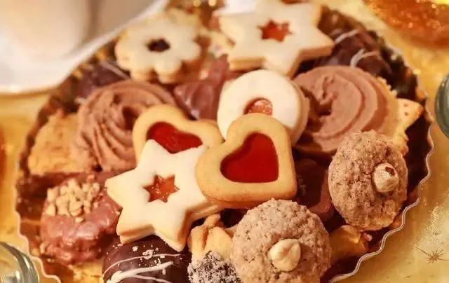 癌细胞|这六类食物滋养癌细胞，霉变食物排在第二位，排在首位的你经常吃