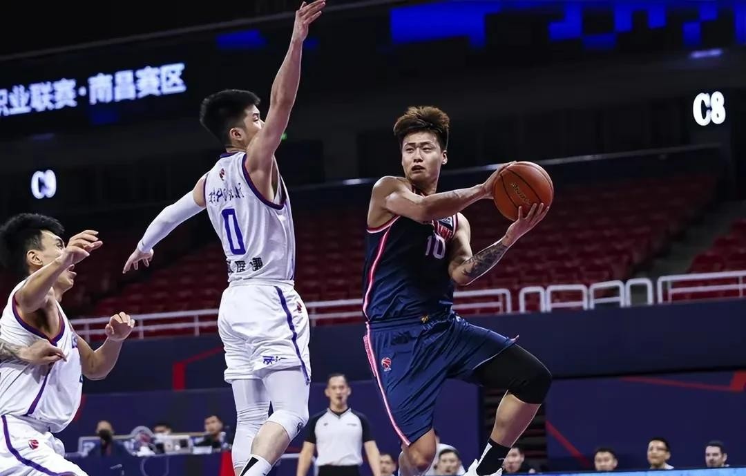 勒布朗·詹姆斯|CCTV5直播！广东宏远VS浙江，任骏飞确定回归，冲击四连冠