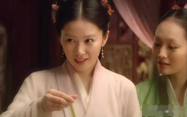 宋轶|7位被名字“耽误”的女星,个个貌美如花,却有一个很难念的名字