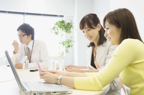 |晋升和薪水仅仅是你生活中的一小部分,这两个方法可以使你很容易达到生活的顶峰。