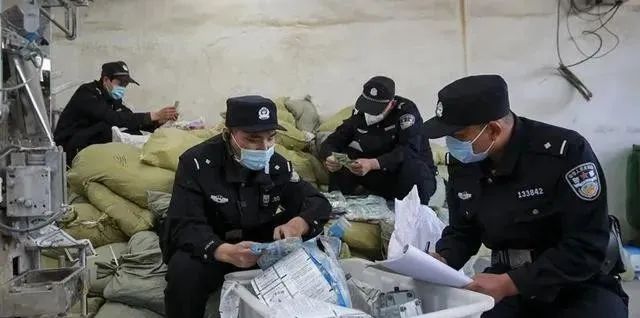 “死囚犯”被枪决9年后竟离奇复活,真相背后牵出悬案