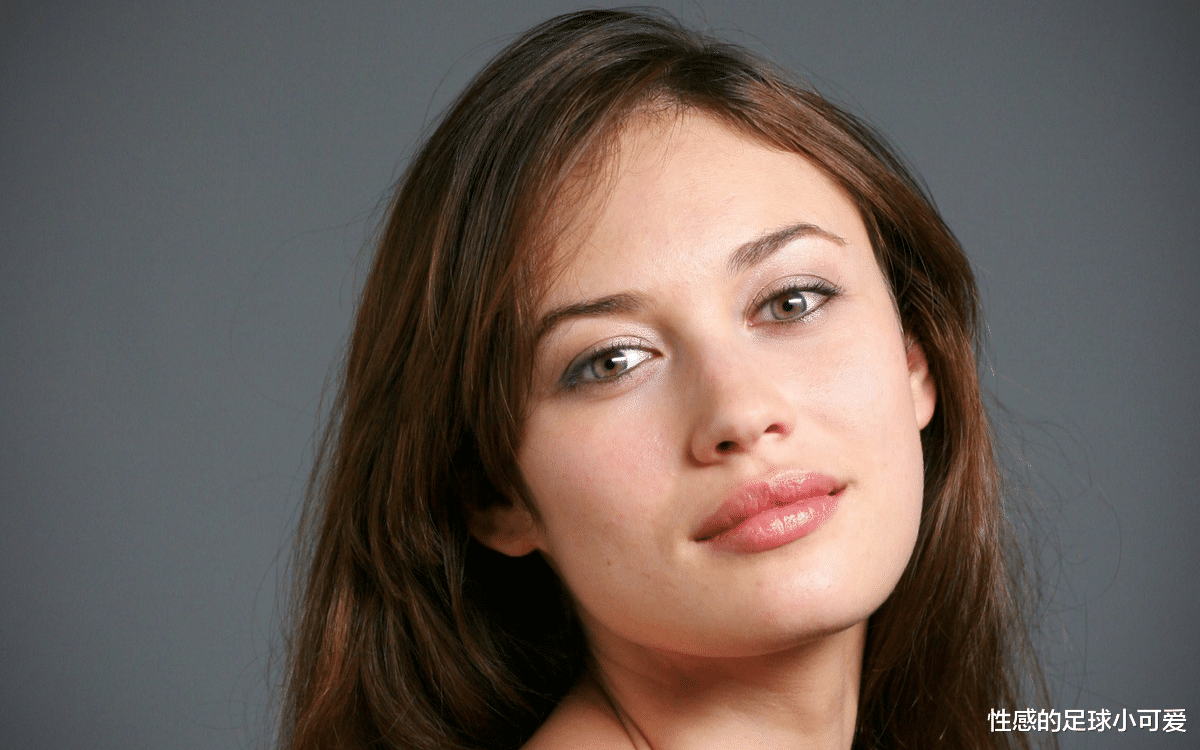 斯蒂芬·库里|奥尔加-库里连科--具有俄罗斯血统的美国明星的抢眼照片