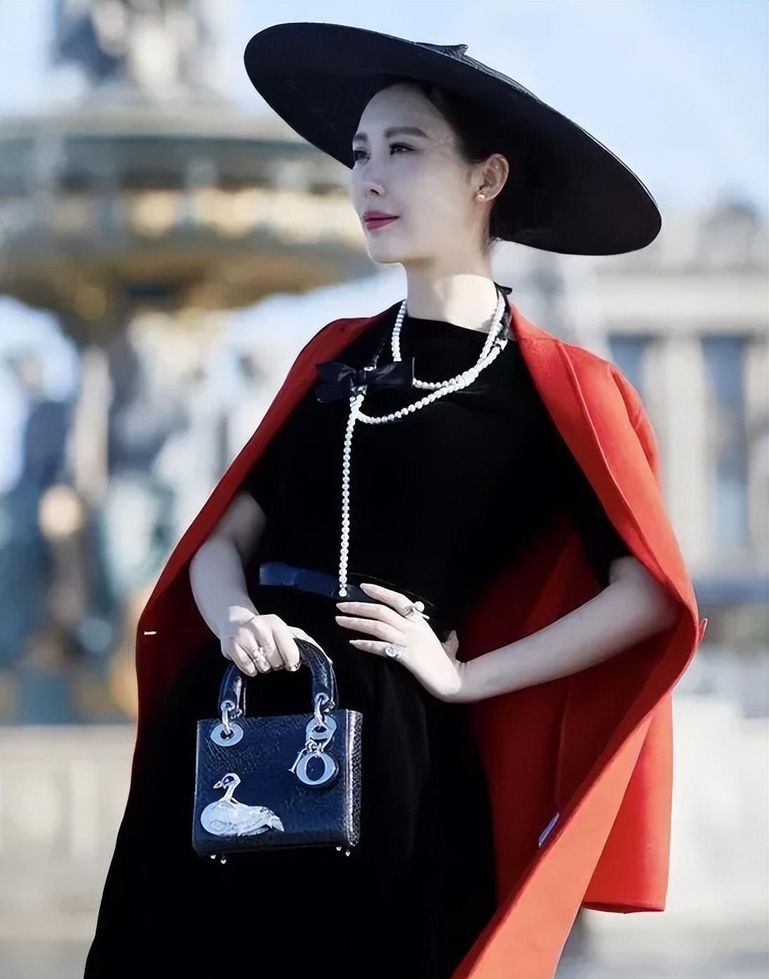 田朴珺|阔太田朴珺的打脸文学更新,终于承认是靠老公王石上位了?