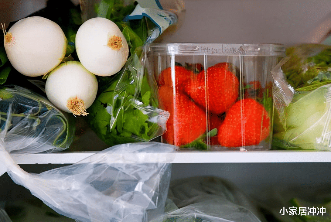 看了她家厨房,我承认输了,这6处“神设计”太实用了,值得借鉴