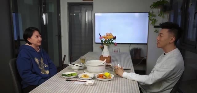 周海媚|56岁周海媚节目吐心声:8段恋情失败至今仍单身