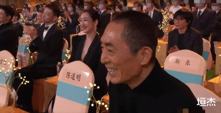 北京电影节|北影节闭幕看点：吴彦姝拿大奖，关晓彤红裙惊艳，靳东的白发动人