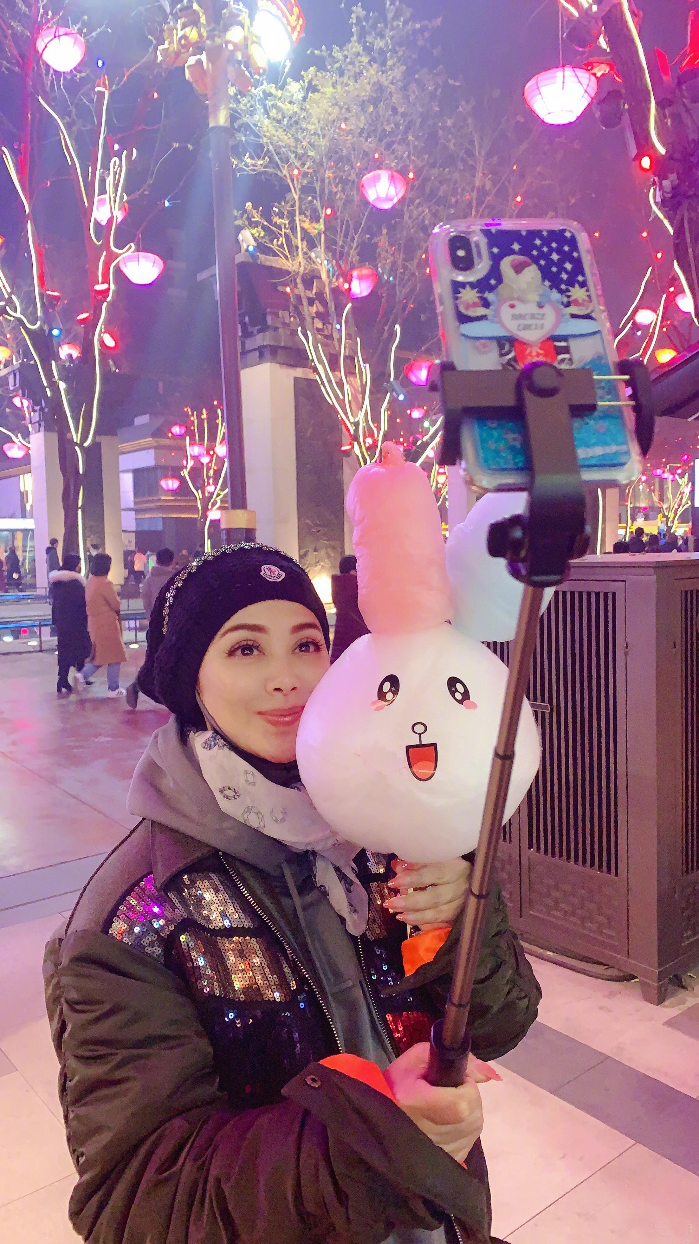 宁静|宁静：与美国丈夫离婚后，经历一次失败的姐弟恋，现单身一人